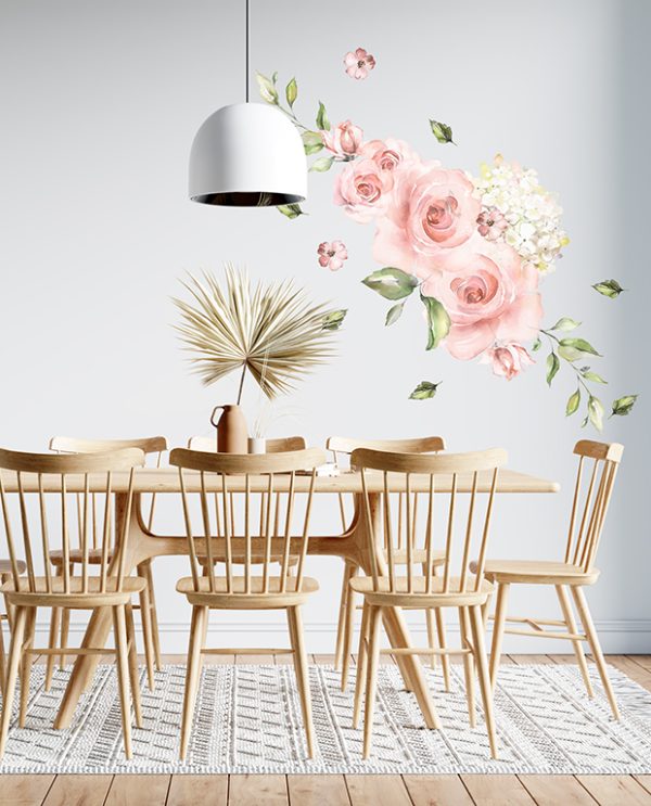 Pink roses and Hydrangeas